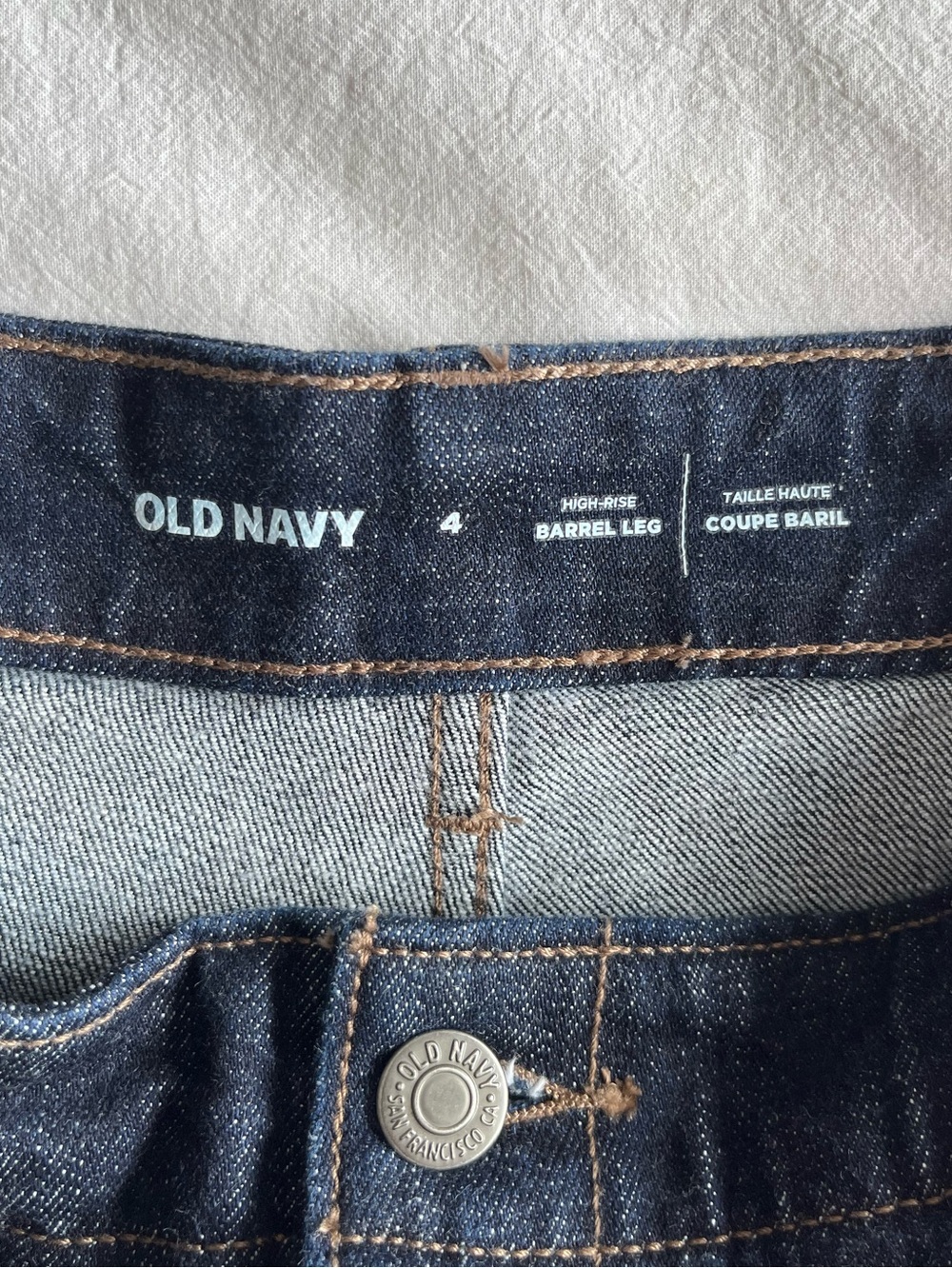 Old Navy High Rise Barrel Leg Denim Jeans Indigo Blue 4 Casual Chic Streetwear - Picture 3 of 14